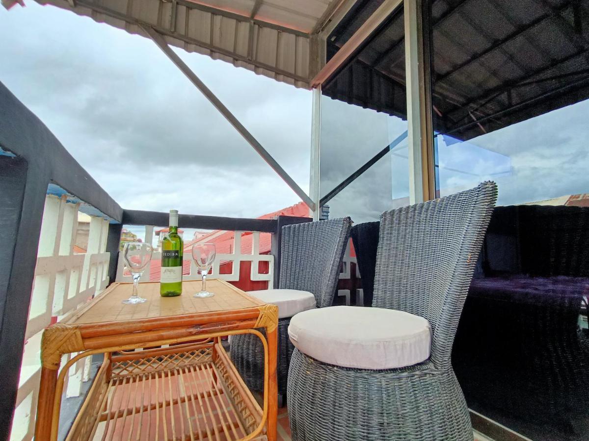 Ganesha Hostel Battambang Zewnętrze zdjęcie