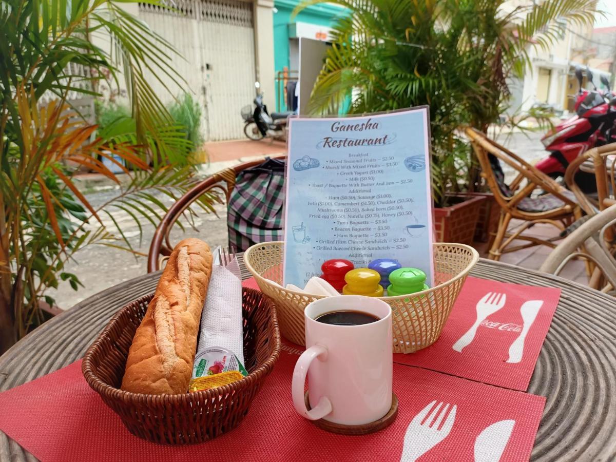 Ganesha Hostel Battambang Zewnętrze zdjęcie
