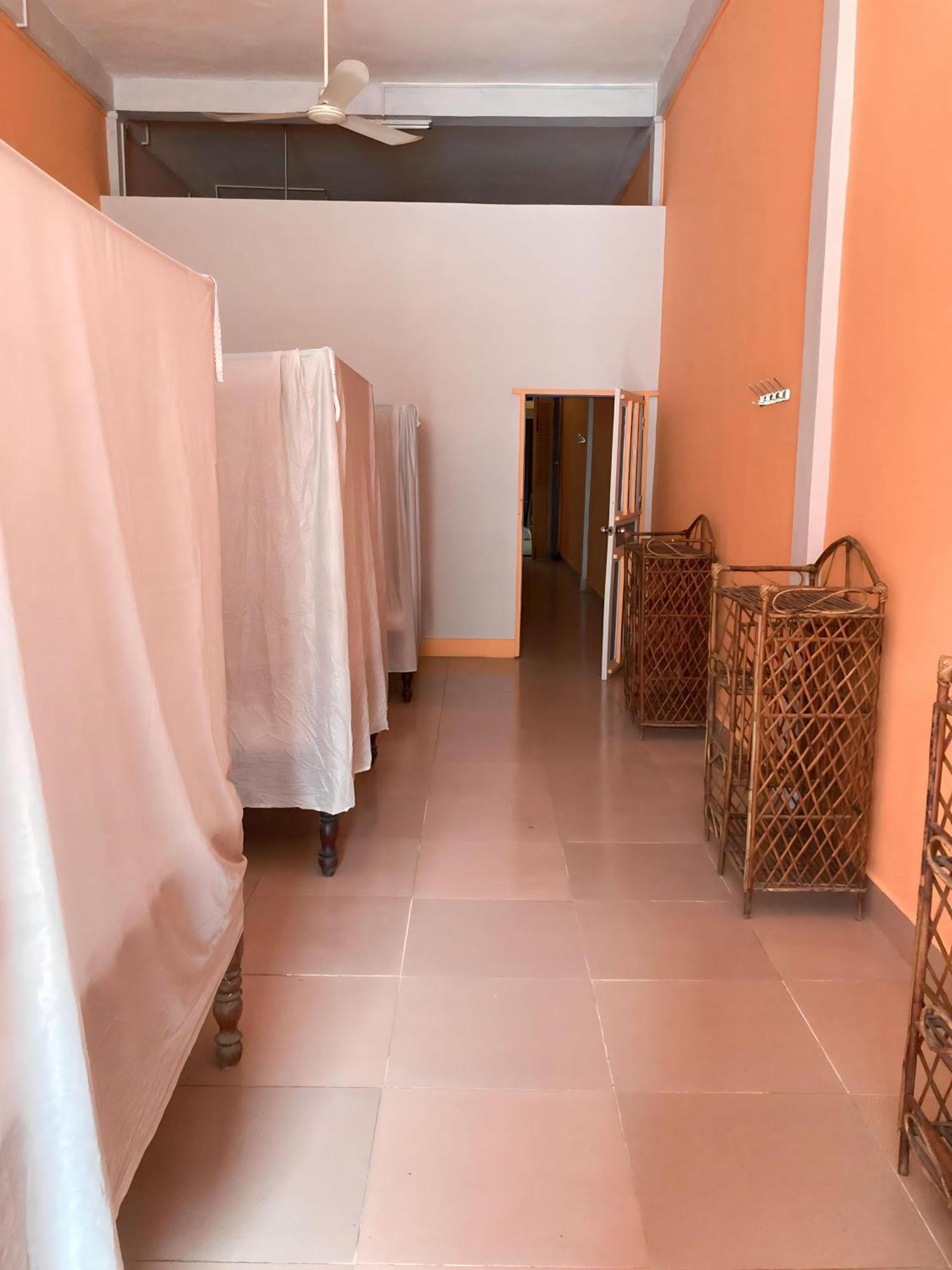 Ganesha Hostel Battambang Zewnętrze zdjęcie