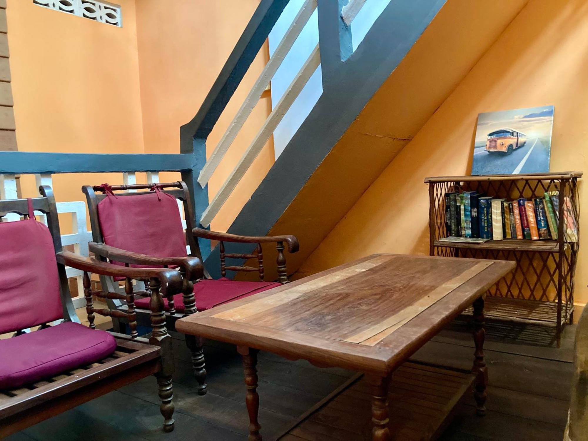 Ganesha Hostel Battambang Zewnętrze zdjęcie
