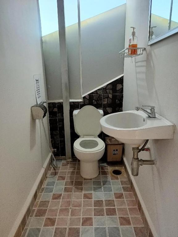 Ganesha Hostel Battambang Zewnętrze zdjęcie